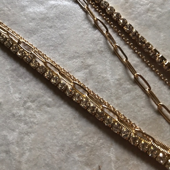 CRYSTAL GOLDTONE LOCK & KEY NECKLACE EARRING SET - Picture 4 of 4